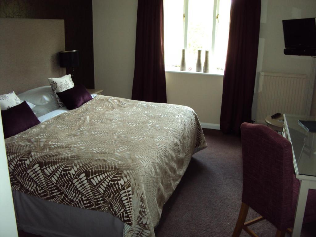 The Crown Of Crucis Country Inn And Hotel Cirencester Zimmer foto